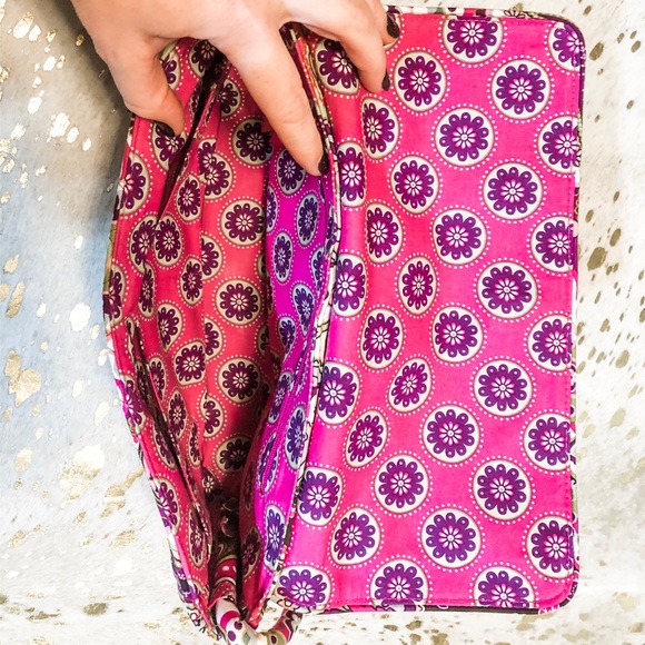 Vera Bradley Very Berry Paisley Purse, 2010 - 2012 - Picture 4 of 6